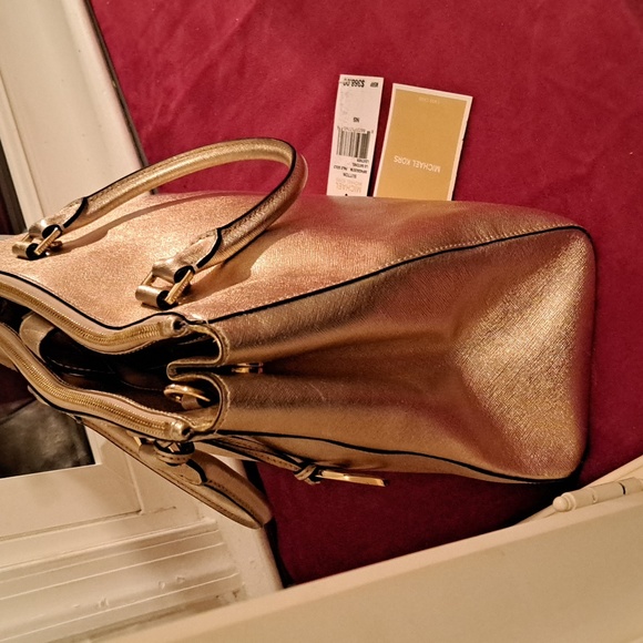 SOLD NEW  Michael Kors Sutton Pale Gold Leather Satchel/CBwithTags - Picture 6 of 14